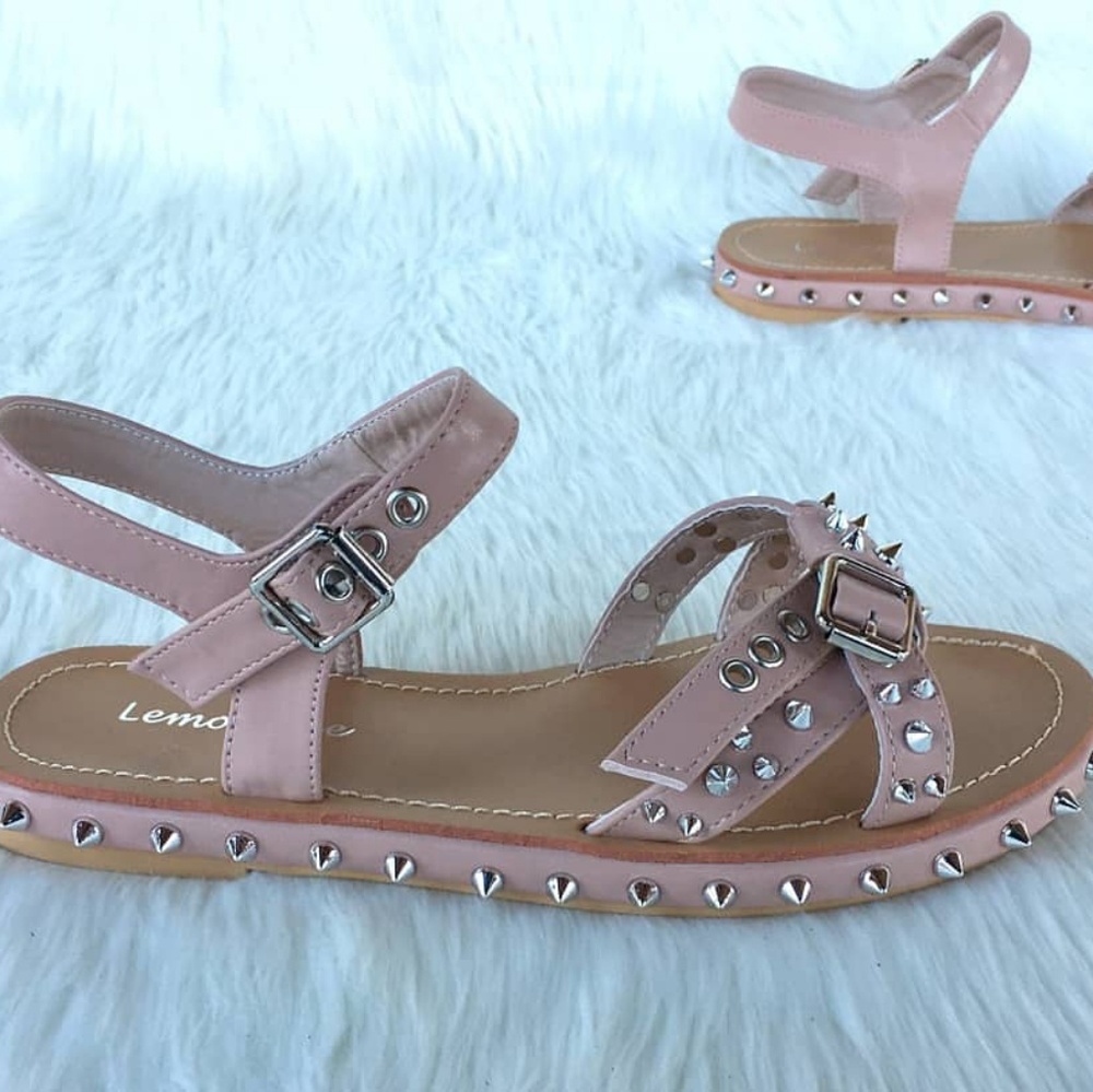 Sandal